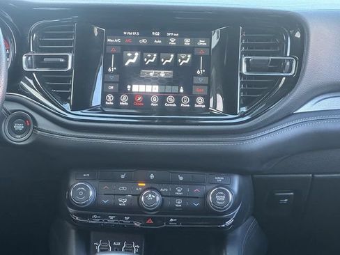 Used 2023 Dodge Durango SXT RWD image 16