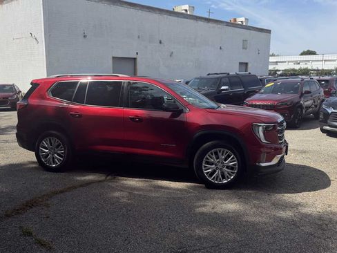 Used 2026 GMC Acadia Elevation w/ Elevation Premium Package AWD/4WD image 4