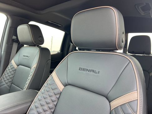New 2026 GMC Canyon Denali AWD/4WD image 16