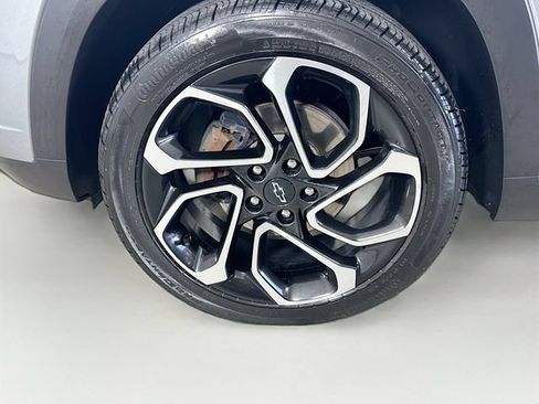 Used 2024 Chevrolet Trax RS w/ Driver Confidence Package FWD image 29