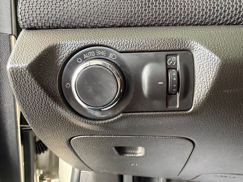Used 2014 Chevrolet Cruze LT FWD image 15