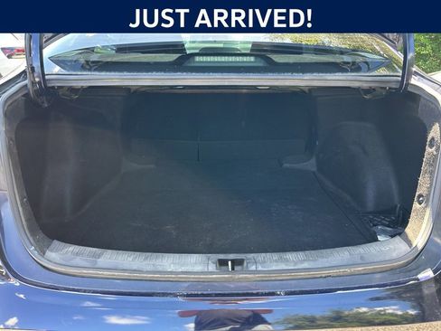Used 2021 Toyota Corolla LE FWD image 8