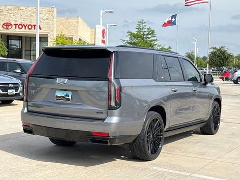 Used 2021 Cadillac Escalade ESV Sport w/ Driver Assist Tech Package RWD image 6