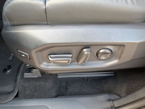 Used 2024 Toyota Tundra Platinum image 27