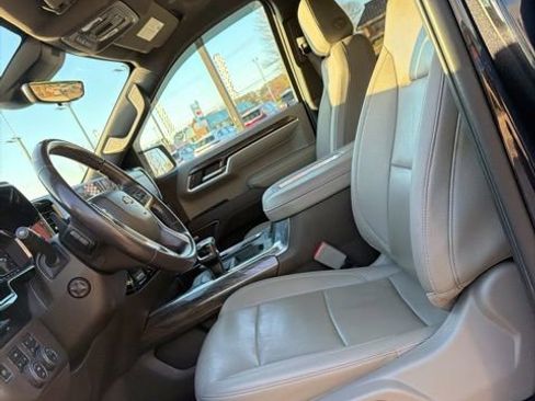 Used 2022 Chevrolet Silverado 1500 LTZ w/ Technology Package image 13