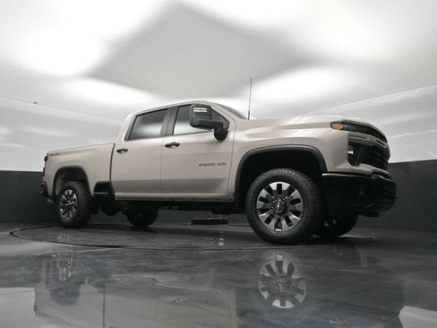 New 2026 Chevrolet Silverado 2500 Custom w/ Custom Convenience Package image 18