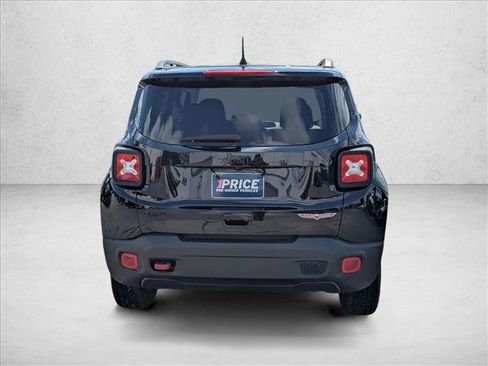 Used 2023 Jeep Renegade Trailhawk AWD/4WD image 6