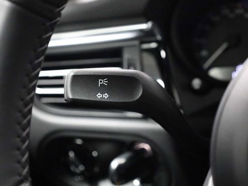 New 2026 Porsche Macan AWD/4WD image 31