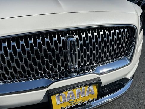 Certified 2023 Lincoln Nautilus Reserve w/ Equipment Group 201A AWD/4WD image 10