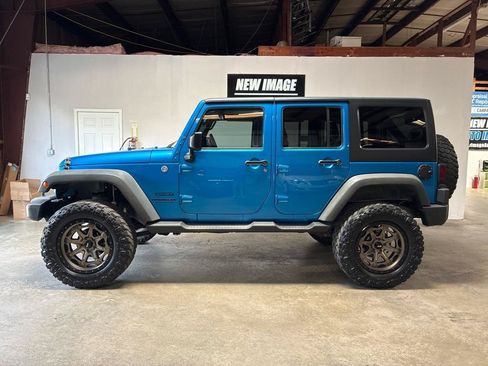 Used 2015 Jeep Wrangler Unlimited Sport w/ Quick Order Package 24S AWD/4WD image 5