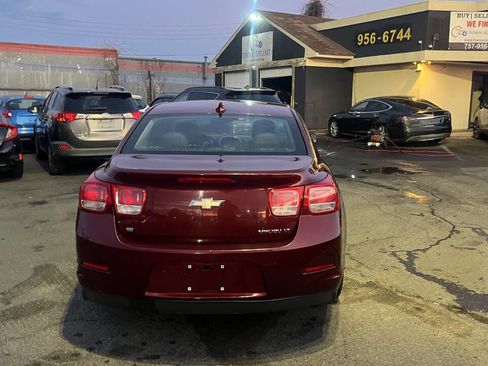 Used 2016 Chevrolet Malibu LT w/ Power Convenience Package image 11