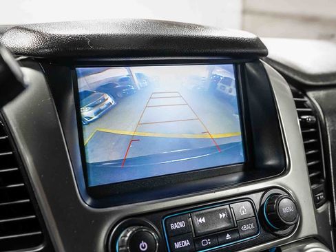 Used 2018 Chevrolet Suburban Premier RWD image 26