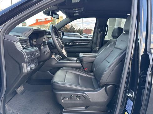 Used 2024 GMC Yukon XL Denali image 18
