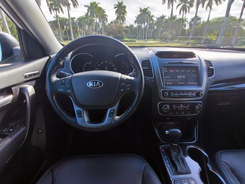 Used 2015 Kia Sorento EX w/ EX V6 Touring Package image 14
