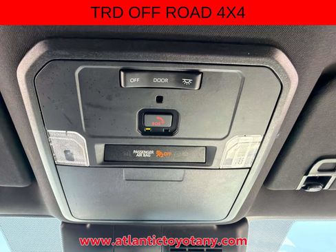 Used 2024 Toyota Tacoma TRD Off-Road AWD/4WD image 33