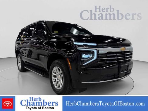 Used 2025 Chevrolet Tahoe LT AWD/4WD image 1