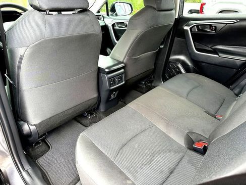 Used 2024 Toyota RAV4 LE FWD image 18