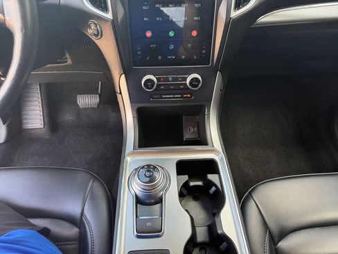 Used 2022 Ford Edge SEL AWD/4WD image 15