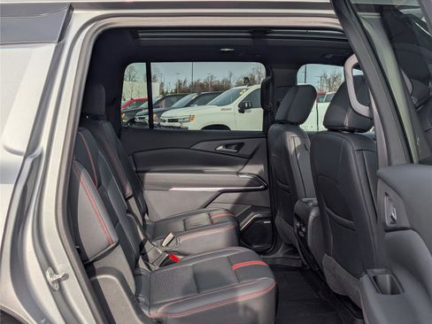 Used 2024 Chevrolet Traverse RS w/ LPO, Floor Liner Package image 12