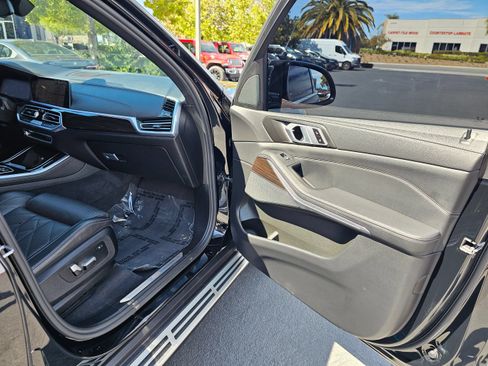 Used 2023 BMW X5 xDrive45e AWD/4WD image 36