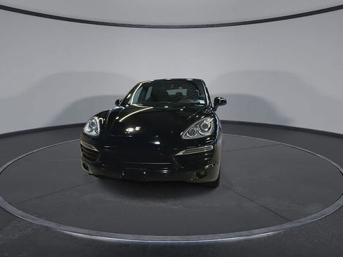Used 2014 Porsche Cayenne AWD/4WD image 4