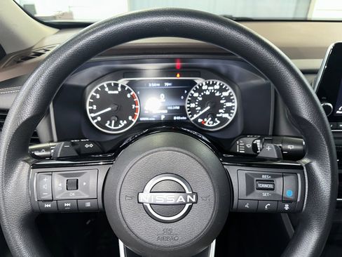 Used 2023 Nissan Rogue SV AWD/4WD image 9