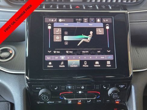 Used 2024 Jeep Grand Cherokee L Laredo AWD/4WD image 24