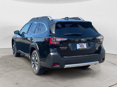 Used 2025 Subaru Outback Touring XT AWD/4WD image 7
