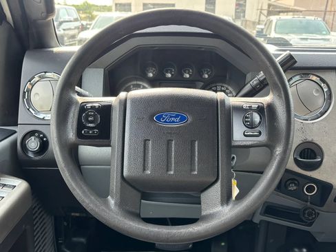 Used 2015 Ford F250 XLT AWD/4WD image 30