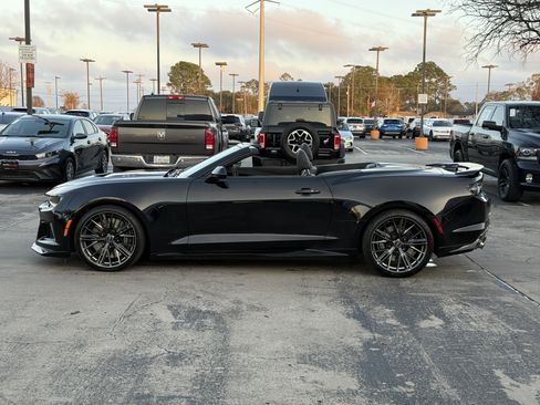 Used 2022 Chevrolet Camaro ZL1 image 16