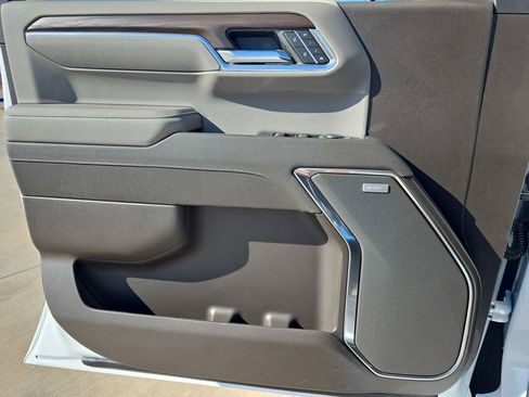 New 2026 GMC Sierra 1500 SLT w/ SLT Premium Package image 26