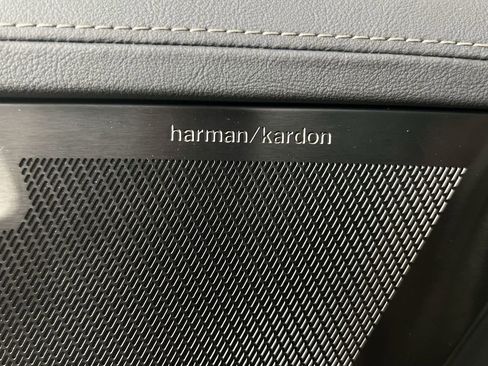 New 2026 Volvo XC90 B6 Plus w/ Protection Package Premier image 11