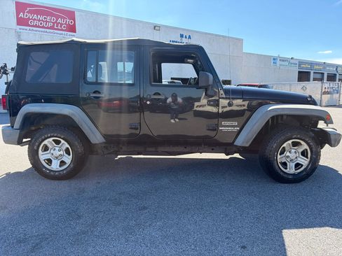 Used 2011 Jeep Wrangler Unlimited Sport AWD/4WD image 8