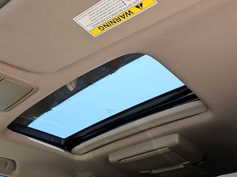 Used 2022 Honda Odyssey Elite image 14