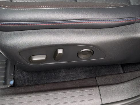 Used 2024 Chevrolet Equinox EV RS image 20