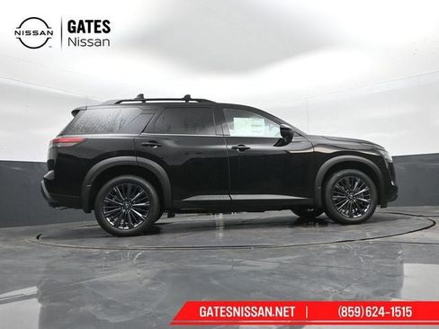 New 2026 Nissan Pathfinder SL image 33