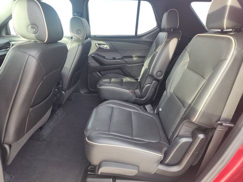 Used 2022 Chevrolet Traverse Premier AWD/4WD image 10