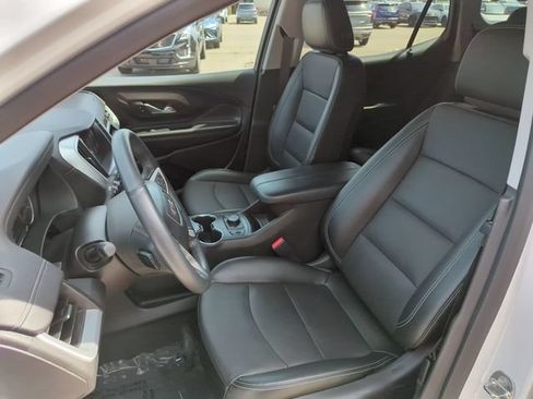Used 2023 GMC Terrain SLT w/ LPO, Floor Liner Package AWD/4WD image 18