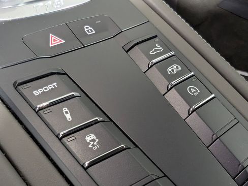 Certified 2025 Porsche 718 Cayman S image 31