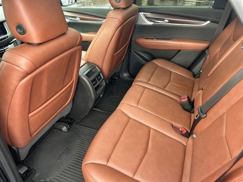 Used 2022 Cadillac XT5 Sportv image 14