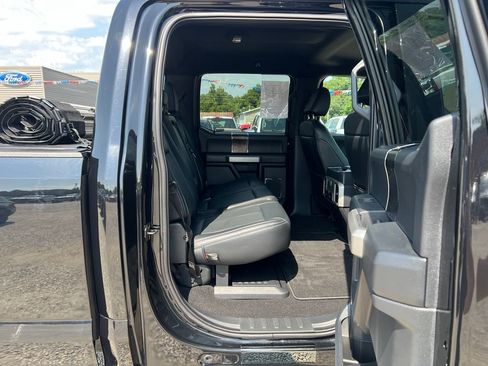 Used 2022 Ford F250 Lariat w/ Black Appearance Package AWD/4WD image 21