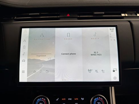 Used 2023 Land Rover Range Rover Sport SE image 10