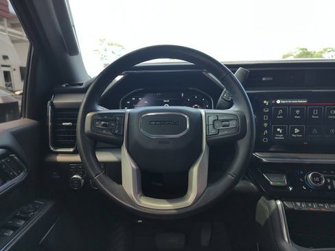 Used 2025 GMC Sierra 2500 Denali AWD/4WD image 16