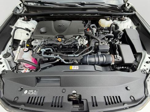 Used 2025 Toyota Camry LE FWD image 9