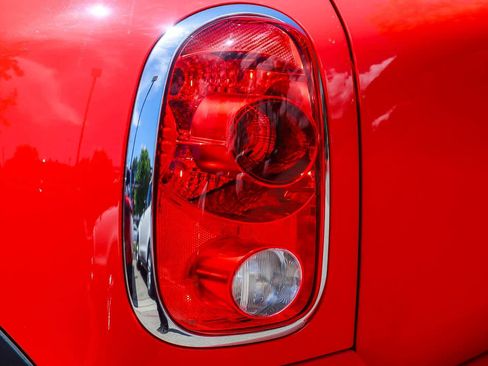 Used 2012 MINI Cooper Countryman S FWD image 6