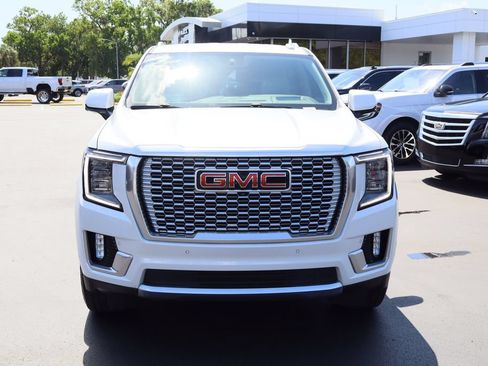 Certified 2023 GMC Yukon Denali RWD image 4