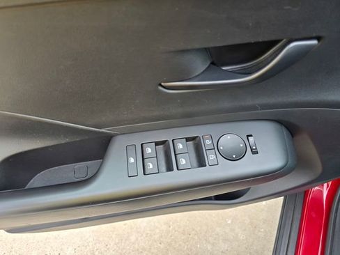 Used 2025 Hyundai Kona SEL AWD/4WD image 25
