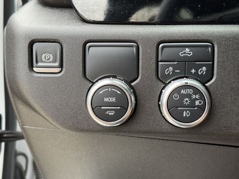 Used 2024 GMC Sierra 1500 Elevation w/ LPO, Elevation Black Package RWD image 25