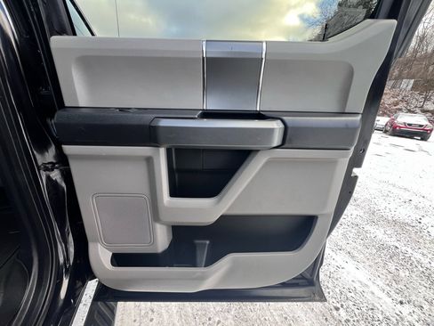 Used 2016 Ford F150 XLT w/ Equipment Group 302A Luxury image 24