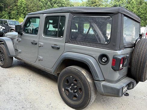 Used 2023 Jeep Wrangler Unlimited Sport AWD/4WD image 10